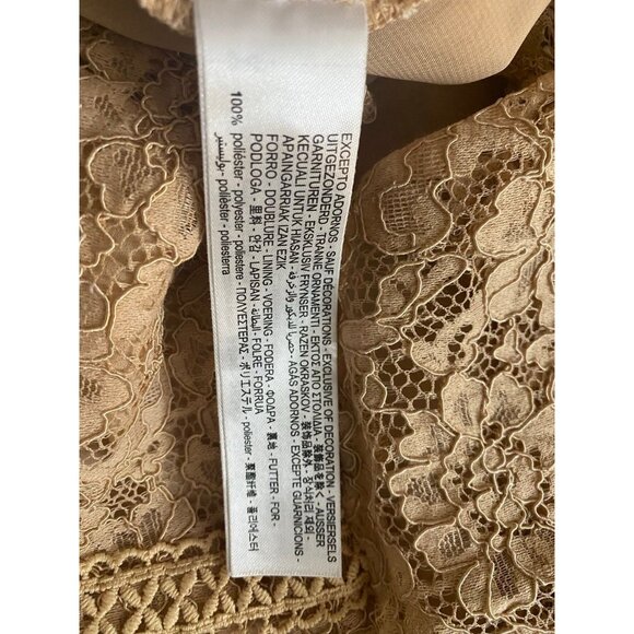 Zara long sleeve nude floral lace cropped top with zippered closure  | worn once - Picture 8 of 12